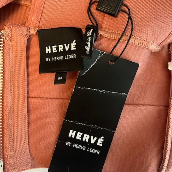 RARE FIND!! BNWT HERVE LEGER crossover bandage top - Picture 4 of 6